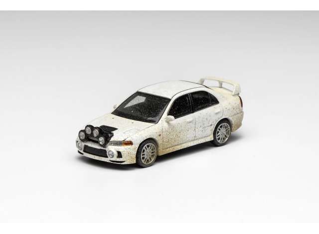 Pre-Order – Mitsubishi Lancer Evolution IV, Muddy Version with Rally Light, white/red 1:64 Motorhelix Model (MH64015) – ETA. September 2026
