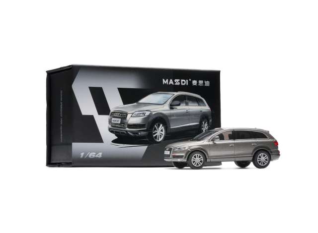 Pre-Order – 2008 Audi Q7 FSI Quattro, silver grey 1:64 Massdi Model (MAS-AD3102) – ETA. October 2026