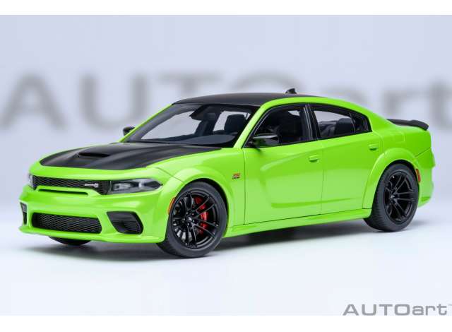 Dodge Charger Scat Pack Widebody, sublime 1:18 AutoArt Model