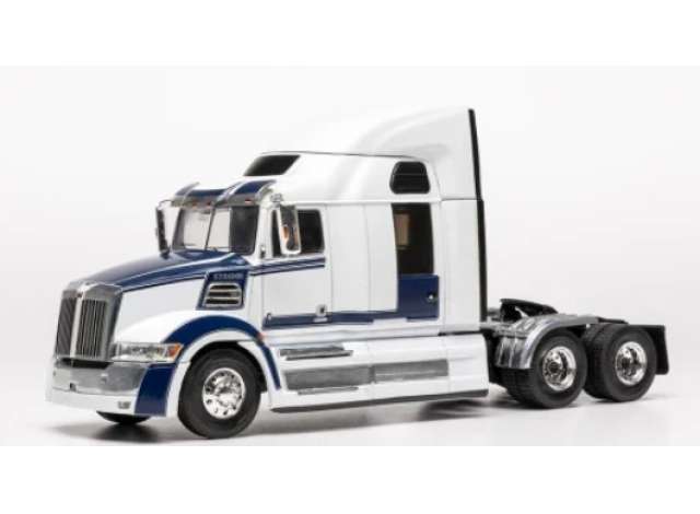 Pre-Order – 2016 Western Star 5700 EX, white/blue 1:43 IXO Models Model (ixotr260) – ETA. July/August 2026