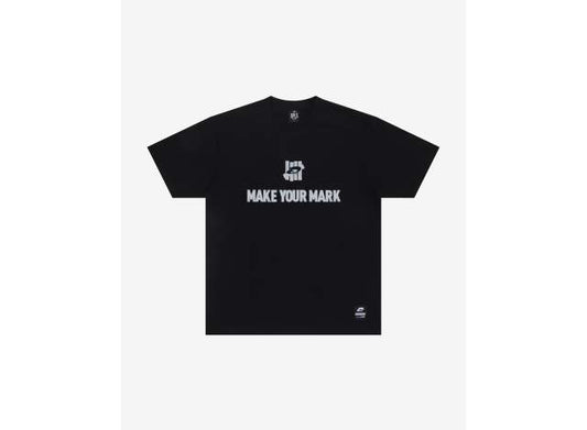 Pre-Order – Undefeated x Quadrant T-shirt, black 1:0 DPLS Model (DP26STE418BLK-XXL) – ETA. December 2026