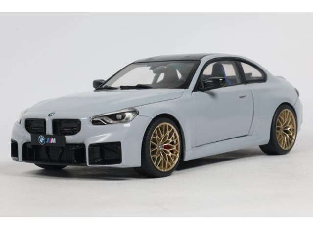 Pre-Order – 2025 BMW M2 CS, grey 1:18 Solido Model (SOLI1812905) – ETA. March 2027