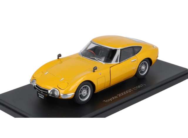 Pre-Order – 1967 Toyota 2000GT, orange 1:24 Magazine Models Model (MAG024VQJ204) – ETA. December 2026