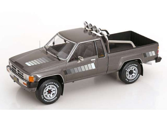 Pre-Order – 1985 Toyota Truck Xtra Cab 4x4 (Hilux), grey metallic 1:18 KK - Scale Model (KKDC181563) – ETA. December 2026