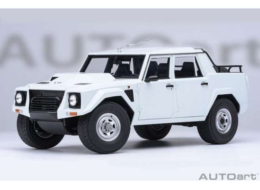 Pre-Order – Lamborghini LM002, bianco polo 1:18 AutoArt Model (AUTOART74549) – ETA. January 2027