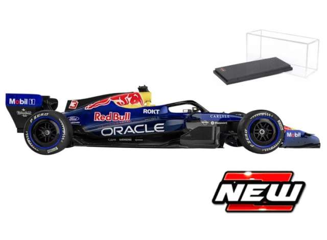 Pre-Order – 2026 Red Bull F1 RB22 #3 Max Verstappen with ard case and helmet, blue/yellow/red 1:43 Bburago Model (BURA38289V) – ETA. March 2027