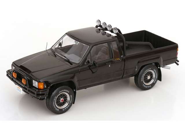 Pre-Order – Toyota Truck Xtra Cab 4x4 (Hilux) *Back To The Future Part II*, black 1:18 KK - Scale Model (KKDC181565) – ETA. January 2028