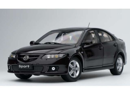 Pre-Order – Mazda 3 Sport, violet gray metallic 1:18 SunStar Model (SUN5893) – ETA. March 2027