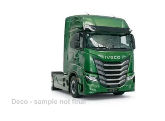 2026 Iveco S-Way, green 1:43 IXO Models Model (IXOTR268) – ETA. April/May 2027