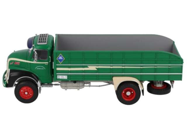 1960 Leyland Comet, green 1:43 Magazine Model Model (MAG043TRUCKCB39) – ETA. February/March 2027