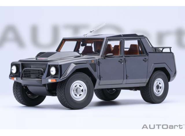 Lamborghini LM002, blue acapulco metallic 1:18 AutoArt Model (AUTOART74552) – ETA. March/April 2027
