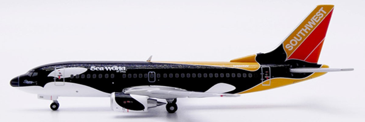 Southwest Boeing 737-500 Shamu Three - Seaworld of Ohio Reg: N501SW with Antenna 1:400 JC Wings Model (JC40472) – ETA. January/February 2027