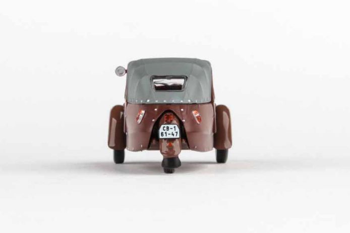 Available to Order – Velorex 16/350 1966 Brown/Grey/Brown 1:43 (ABR 143S42005)