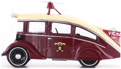 Available to Order – Singer Popular Viena Capellanes Red-Ivory 1:43 (ATC 08023)