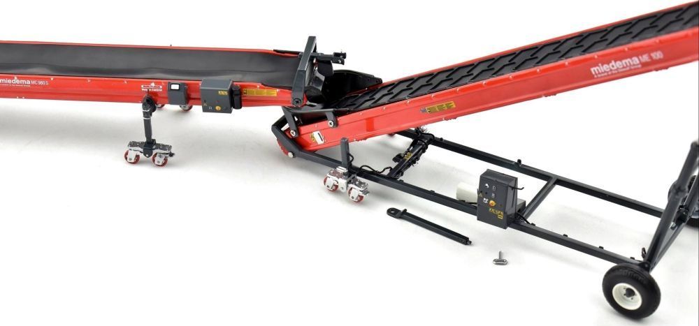 Available to Order – Miedema MC 980 S Conveyor Belt 1:32 (AT 3200132)
