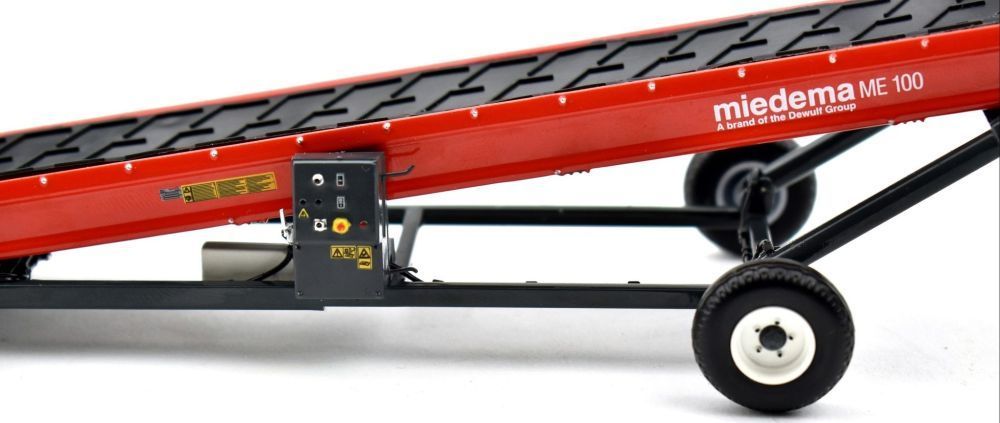 Available to Order – Miedema ME 100 Elevator 1:32 (AT 3200133)