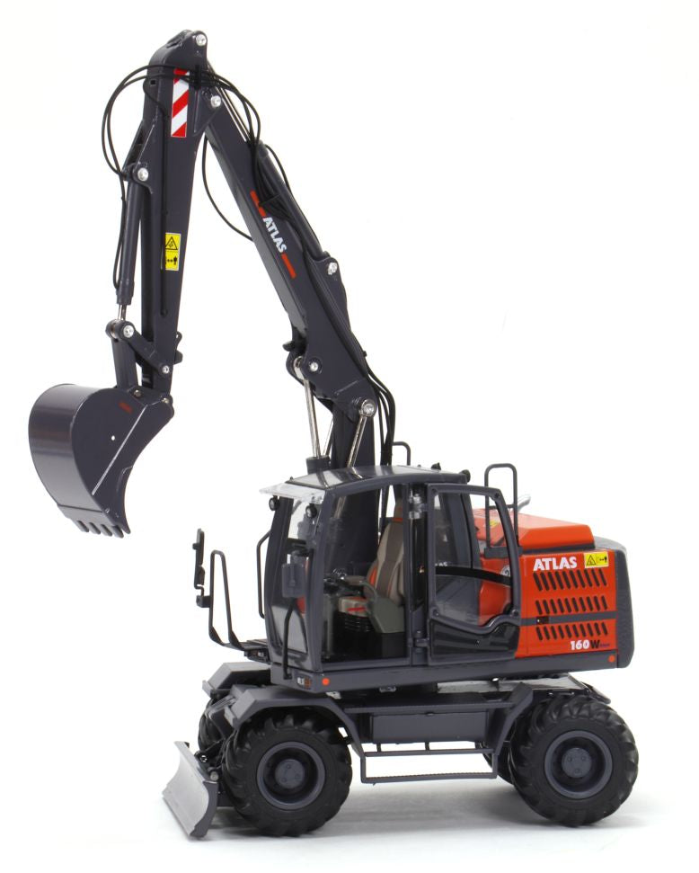 Atlas 160W Wheeled excavator With Nokian tyres 1:32 – diecast model (view 6)