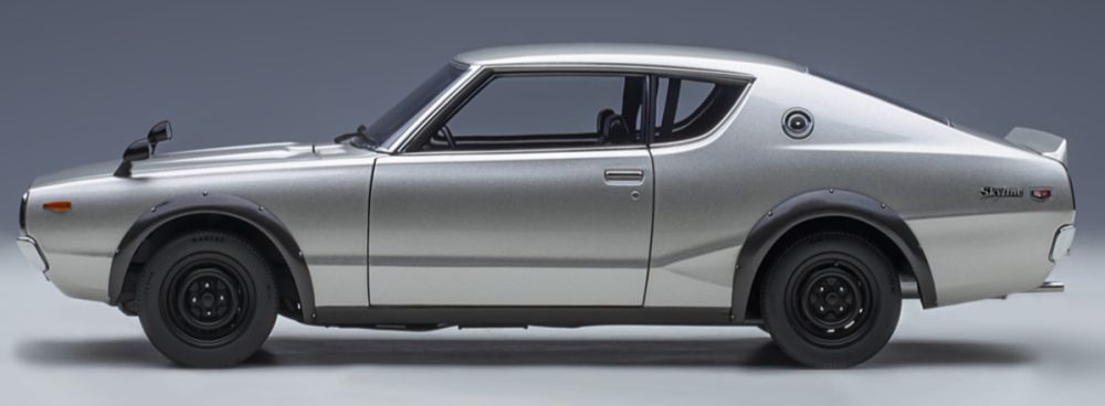 Available to Order – Nissan Skyline 2000GT-R KPGC110 Silver 1:18 (AUT 77471)