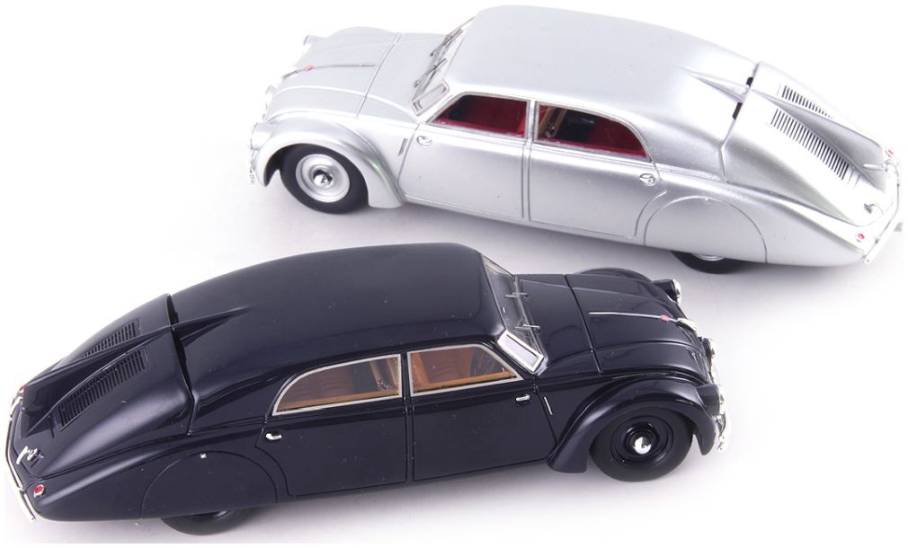 Available to Order – Tatra T77A Silver Metallic 1:43 (AVE 60119)
