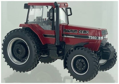 Available To Order – Case IH Magnum 7140 Magnum Demo 1:32 Britains Farm Model (BRI 43416MD)