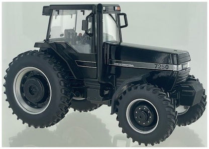 Case IH Magnum 7250 Black 1:32 Britians Farm Model (view 2)