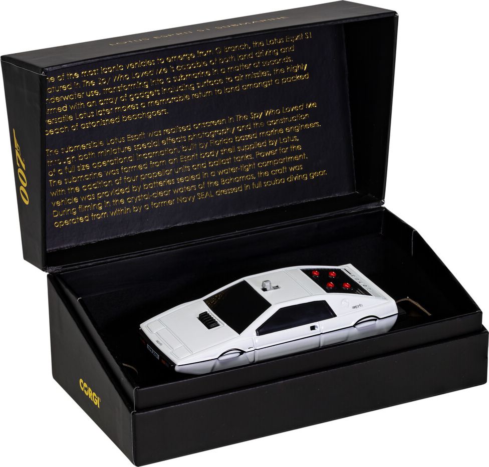 Available to Order – Lotus Esprit Submarine 'The Spy Who Loved Me' James Bond 1:36 (COR 04514CC)