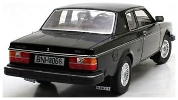 Volvo 262C Bertone Black 1981 1:18 Cult Models Model (view 2)