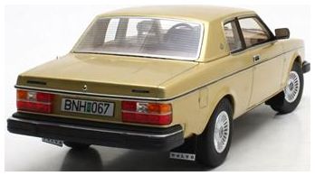 Available To Order – Volvo 262C Bertone Gold Metallic 1981 1:18 Cult Models Model (CUL CML022-3)