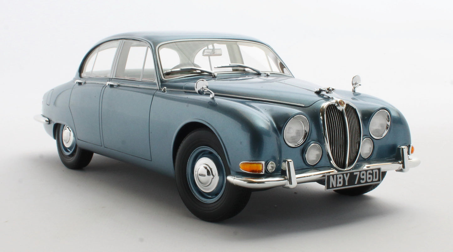 Available To Order – Jaguar S-Type Opalescent Blue 1965 (Ltd Edition 96pcs) 1:18 (CUL CML054-4)