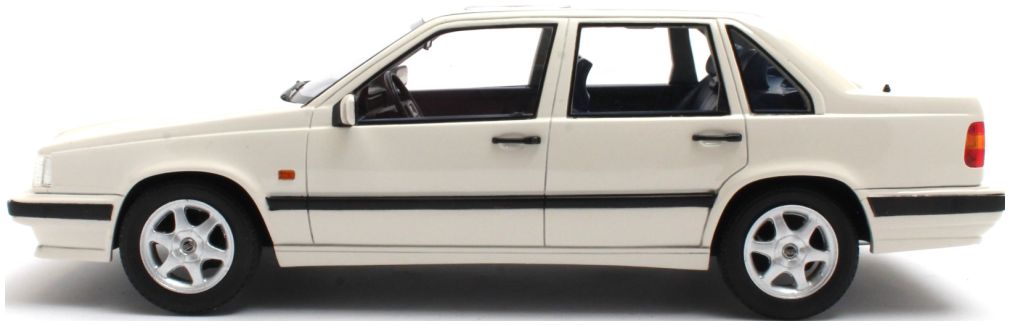 Available To Order – Volvo 850 GLT White 1991-1994 1:18 (CUL CML171-3)