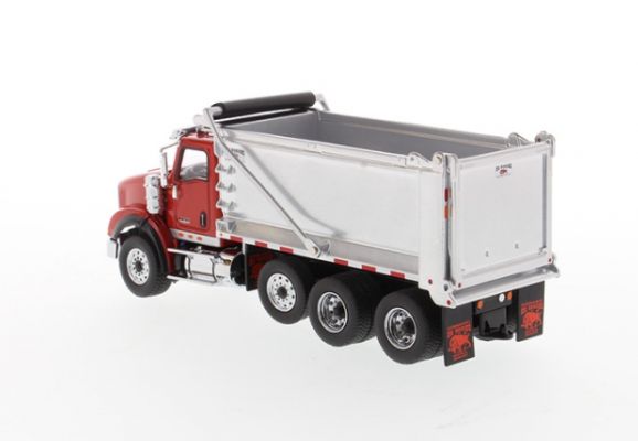 International HX620 SB OX Stampede Dump Truck Red 1:50 – diecast model (view 3)