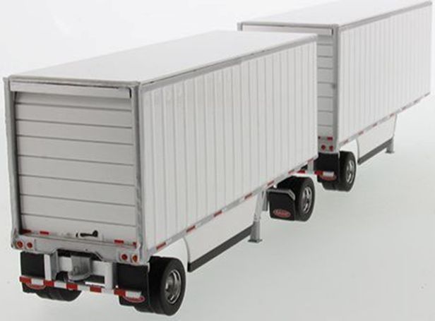 Wabash National 28' Pup Trailers x 2 w/Dolly White 1:50 – diecast model (view 2)