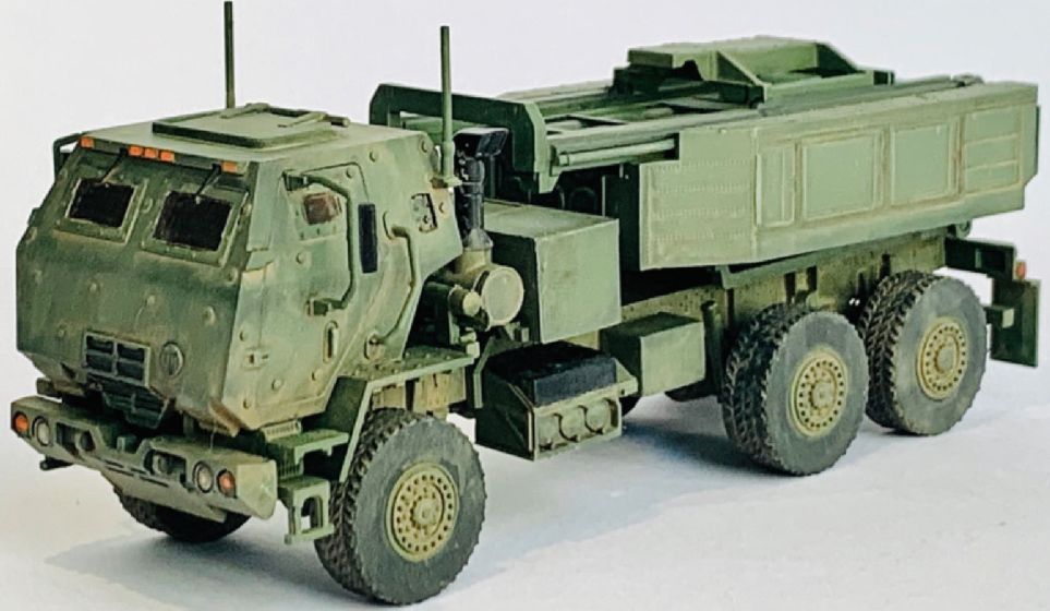 Available To Order – U.S. M142 High Mobility Artillery Rocket System 1:72 Dragon Armour Model (DR 63017)