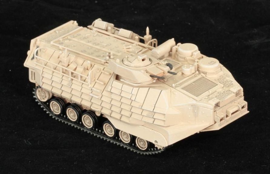 AAVP 7A1 w/Enhanced Applique Armor (Desert Yellow) 1:72 – diecast model (view 3)