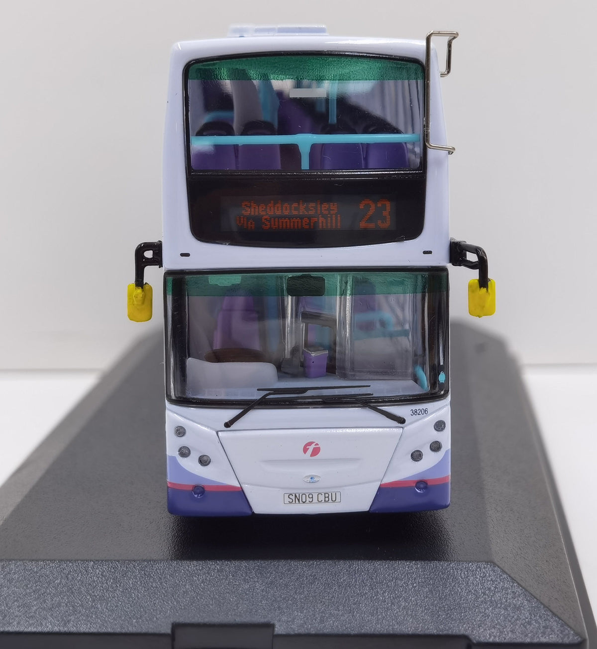 Dennis Trident ENVIRO500 Euro IV 12.1M First Bus Aberdeen Rt.23 - Sheddocksley 1:76 – diecast model (view 3)