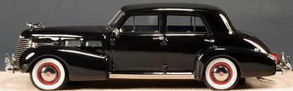 Cadillac Fleetwood Sixty Special Black 1940 1:43 – diecast model (view 2)
