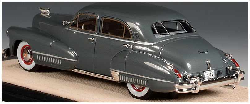 Cadillac Sixty Special Grey 1942 1:43 – diecast model (view 3)