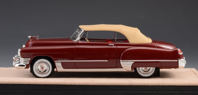 Cadillac Series 62 Convertible Maroon 1949 Closed Top 1:43 – diecast model (view 2)