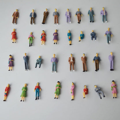 Available To Order – Architecture Mixed Painted Figures 1:50 (GMS F015)