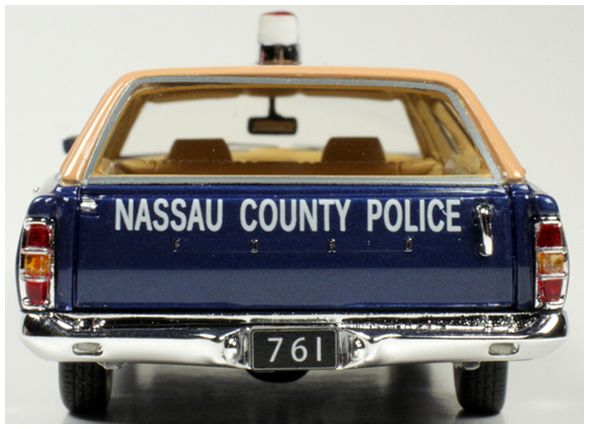 Ford Station Wagon 'Nassau County Police' 1970 1:43 Goldvarg Model (view 4)