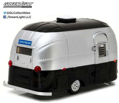Available To Order – Airstream 16’ Bambi Sport, Silver/Black 1:24 (GRE 18226)