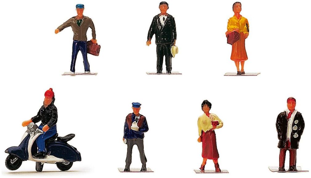 Available To Order – City People 1:76 (HOR R7115)