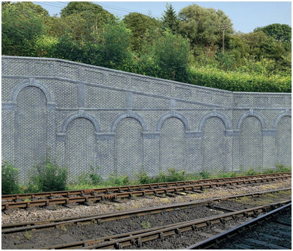 Available To Order – High Stepped Arched Retaining Walls x 2 (E 1:76 (HOR R7375)