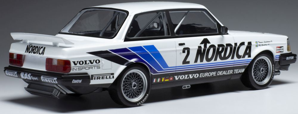 Available to Order – Volvo 240 Turbo #2 ETCC Brunn 1986 U.Granberg/T.Lindstrom 1:18 (IXO 18RMC088)