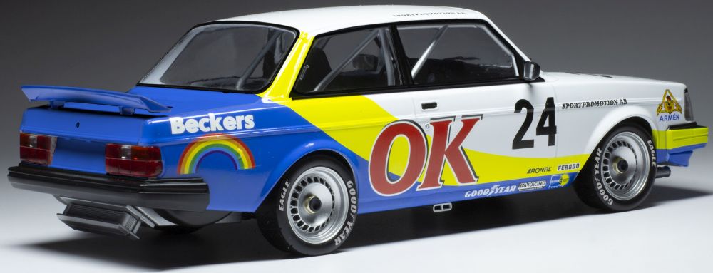 Available to Order – Volvo 240 Turbo #24 OK DPM Nurburgring 1985 P-G.Andersson 1:18 (IXO 18RMC105A)