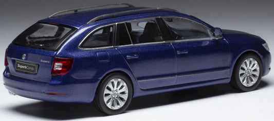 Available To Order – Skoda Superb II 3T Metallic Blue 2008 1:43 IXO Model (IXO CLC470)