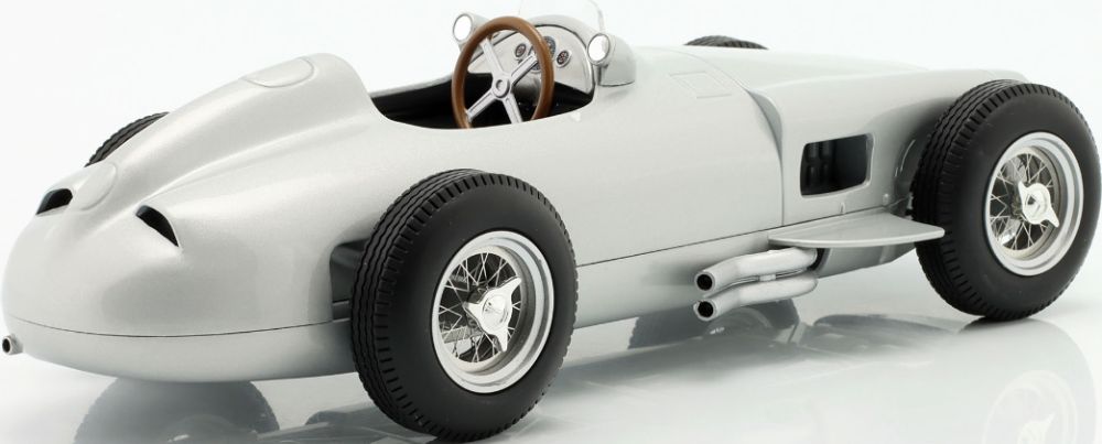 Available To Order – Mercedes Benz W196 Plain Body Edition F1 1954/1955 1:18 IXO Model (IXO W1801801)