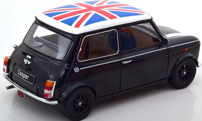 Available To Order – Mini Cooper Black/White w/Union Jack (RHD) 1:12 (KKS DC120052R)
