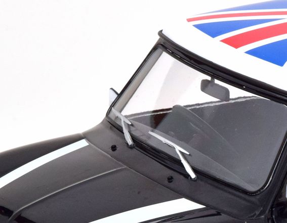 Available To Order – Mini Cooper Black/White w/Union Jack (RHD) 1:12 (KKS DC120052R)