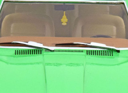 Available To Order – Ford Taunus GXL Sedan 1971 w/Vinyl Roof (Square Headlights) Light Green/Matt Black 1:18 (KKS DC180971)